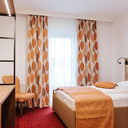 Hotel Der Stockinger Unterpremstätten Εξωτερικό φωτογραφία
